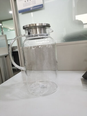 玻璃杯