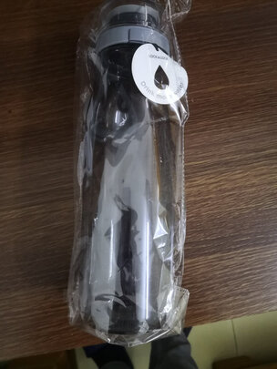 运动水杯