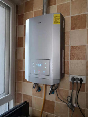 华帝i12047-16热水器|报价参数华帝i12047-16燃气热水器怎么样?上手三天讲良心感受