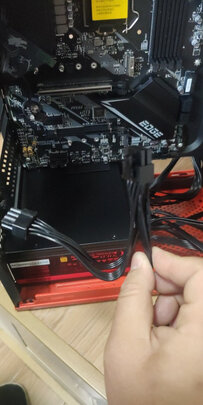 鑫谷（Segotep）额定850W GP950G全模爱国版电源（金牌认证全模组/双CPU供电/宽幅/5年保/台式电脑机箱电源）