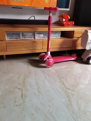 儿童滑板车