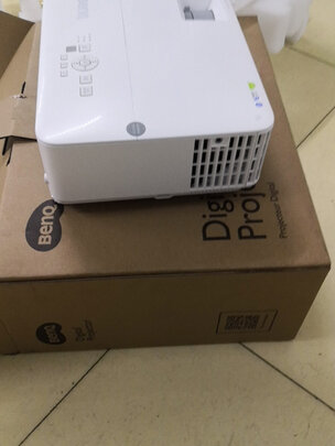讲句真心话明基和极米投影仪哪个好？哪个更好用