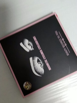 假睫毛