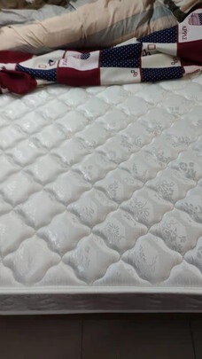 床垫|【热搜头条】穗宝贝妃床垫好吗？穗宝贝妃床垫到底怎么样？值得选购吗？