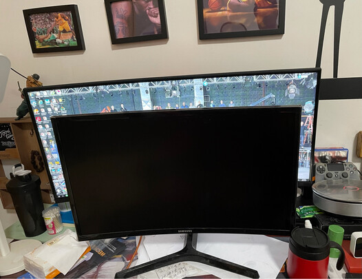 显色效果:一拿回来就赶紧看了下4k电影,画面很细腻,不刺眼;尺寸大小