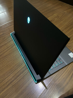 外星人Alienware m17 R4究竟好不好,质量坑不坑人呀？
