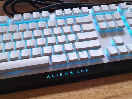 外星人ALWA15M-R1252B游戏本|【热搜头条】外星人ALIENWARE到底是好还是差？上用说体验实情？