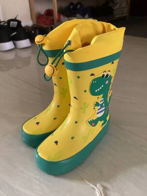 儿童雨鞋