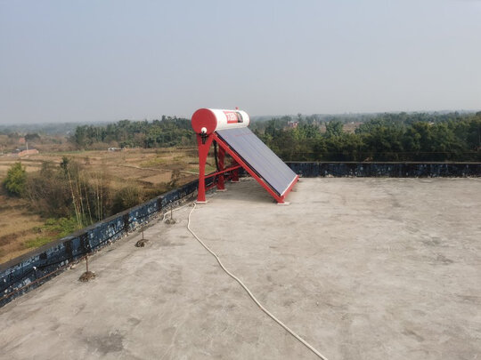 太阳能热水器|知乎问答：太阳雨太阳能热水器怎么样?用后一周说体验真相？
