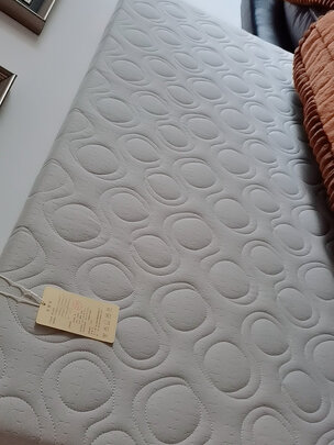 婴儿床垫