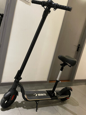 知途鸟电动滑板车怎么折叠