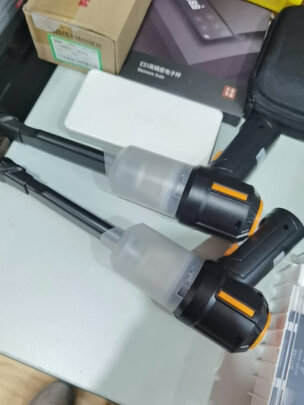 车载吸尘器