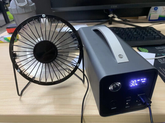 户外电源