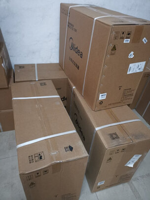 空调|外观展示美的智弧和小鲸鲨哪个好？用后一周讲体验感受