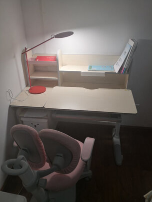 质量反馈京东京造儿童学习桌椅怎么样?优劣分析