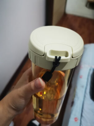 运动水杯