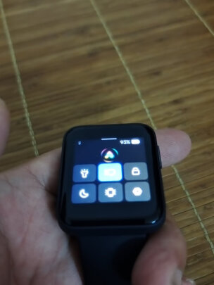 RedMI 手表 典雅黑和小寻XPSWX001有明显区别吗？操作哪个更方便？哪个简单方便 