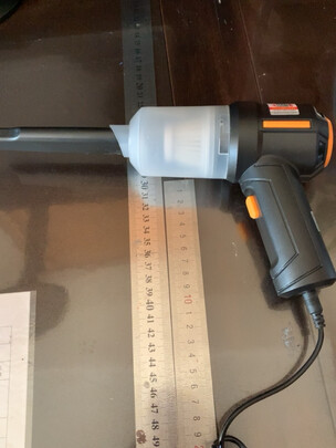 车载吸尘器