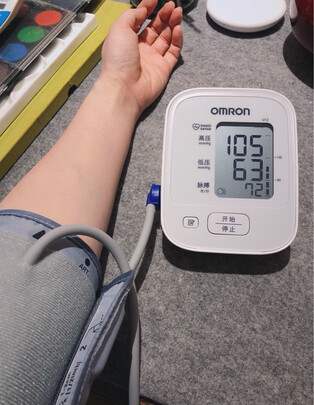 一:选购欧姆龙u12电子血压计建议
