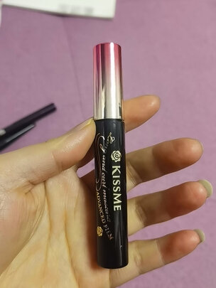 三,小奥汀眼线液笔眼线笔网友对比评测