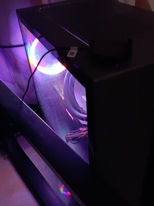名龙堂i7 10700F电脑主机好不好用？