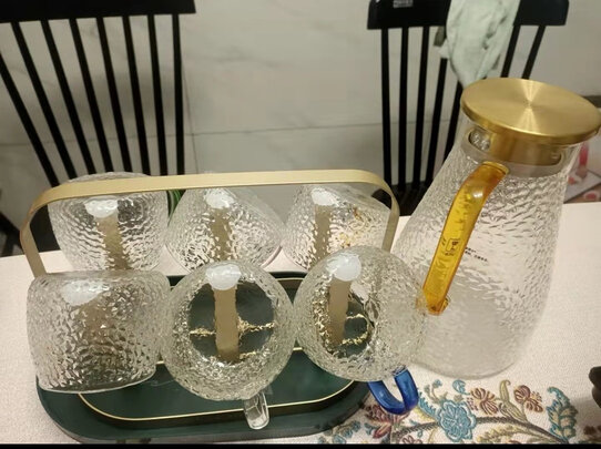 玻璃水杯