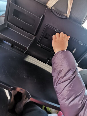 车载小桌板
