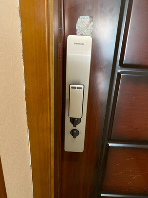 指纹锁|【电商快报】松下指纹锁和德施曼哪个好？用后一周讲体验真实感受