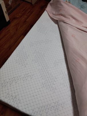 京东京造乳胶床垫|报价参数京东京造轻氧系列质量怎么样?一周体验真相实情？