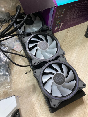 %title插图%num 酷冷至尊 G360(幻境) ARGB水冷散热器 + 英特尔 Intel i9-11900K 8核16线程 CPU处理器