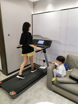 易跑HUAWEI|消费者诉说易跑跑步机哪款比较好用？告诉大家真相实情？