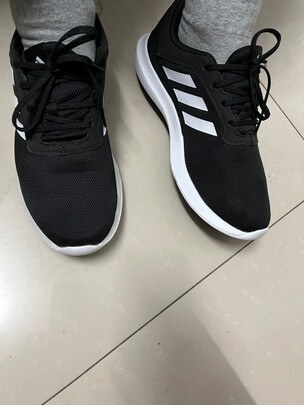 跑步鞋