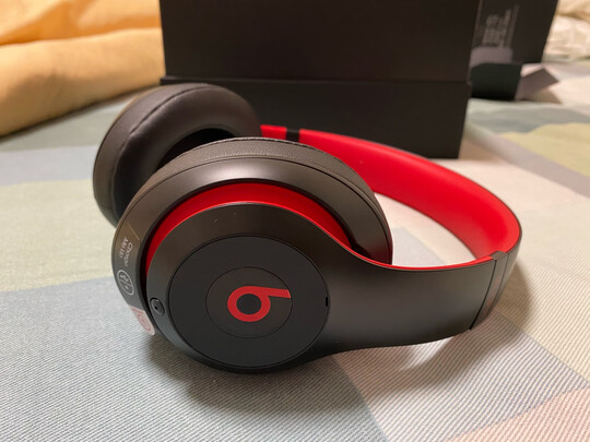 内幕评测:雷蛇旋风黑鲨V2专业版怎么样?亲身体验内幕曝光!