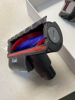 吸尘器|客观评价戴森V8 Fluffy Origin怎么样？上手三周说真相