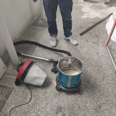 车载吸尘器
