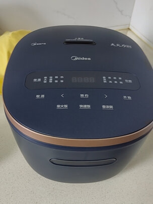 %title插图%num 美的(Midea)智能电饭煲电饭锅IH加热3-8人家用4升多功能微压蒸汽阀IOT云食谱蒸米饭不粘锅FB40Q5-801P