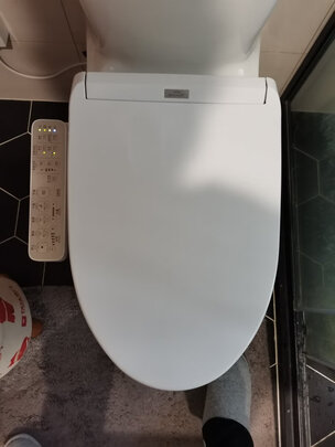 TOTOTCF8232TCS智能马桶盖|TOTOTCF8232TCS智能马桶盖到底怎么样，参数如何！