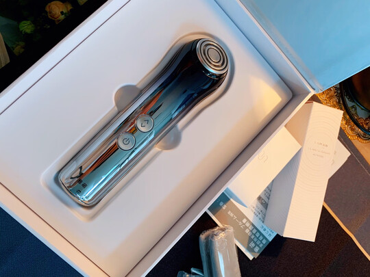 美容仪|评测细节：雅萌ace美容仪到底哪款比较好？体验一周说真实内幕？