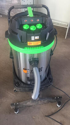 杰诺5400W干湿两用工业吸尘器工厂车间大功率强力吸粉尘工地酒店商用大型桶式吸尘吸水机JN-301T 100L升级版【10米软管+大地刷 边推边吸】