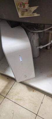 净水器|沁园小白鲸pro800和史密斯1600LE哪款好？区别在哪里？