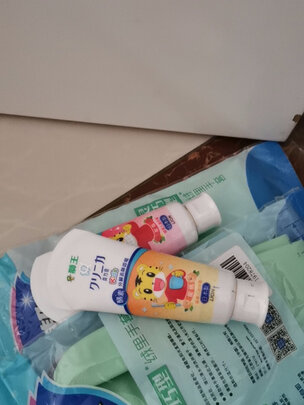 儿童牙膏