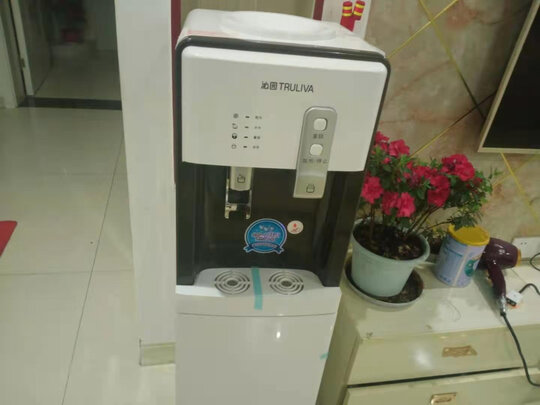 饮水机