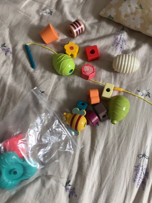 儿童串珠玩具