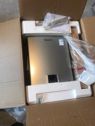 燃气热水器