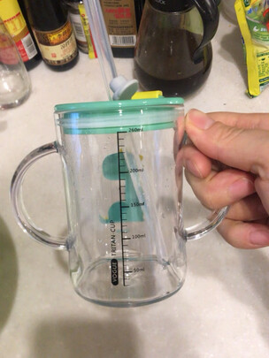 吸管水杯