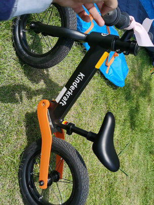 kinderkraft平衡车安装视频