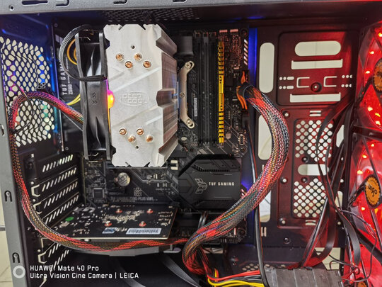 %title插图%num 九州风神(DEEPCOOL) 玄冰400 CPU散热器(多平台/支持AM4/4热管/智能温控/幻彩/12CM风扇/附带硅脂)