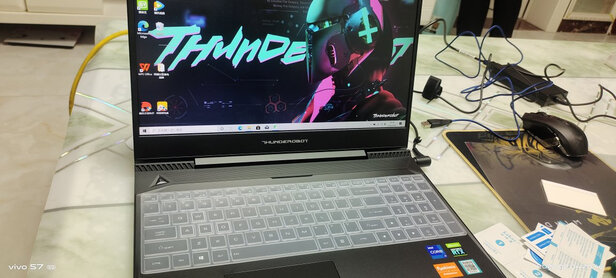 %title插图%num 雷神(ThundeRobot) 911Zero 16英寸游戏笔记本电脑十一代i9-11900H 16G 512G RTX3070 165Hz 100%sRGB 2.5K