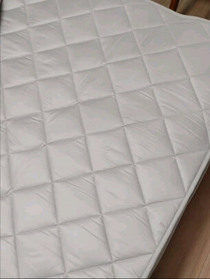 京东京造抗菌床褥床垫|看完不迷路：京东京造抗菌床褥怎么样？到底值不值得选购呢？