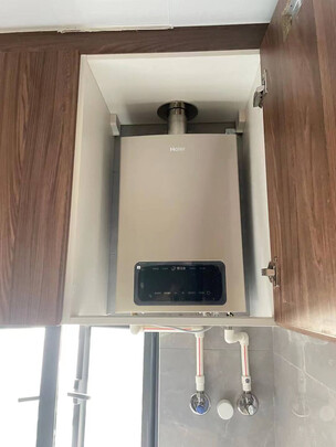 海尔（Haier）16升双增压双循环零冷水燃气热水器天然气 五重净化E感温 WIFI智控 JSQ30-16JR5(12T)U1 *